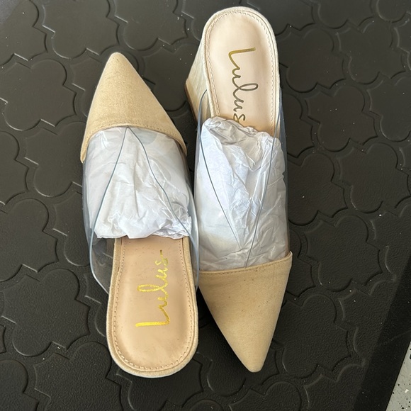 Shilo Light Natural Nude Suede Pointed-Toe Pumps - Picture 5 of 5